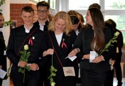 Középiskola - Pécs &raquo; 2023-2024 &raquo; Ballagás